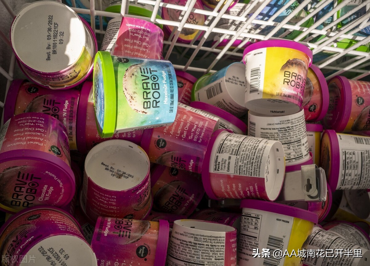 拒买高价冰激凌，拒绝商家收“智商税”，让冰棍回归普通大众中来