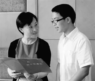11年前高考“神作”：755字30多个生僻字，专家说：他比我还厉害