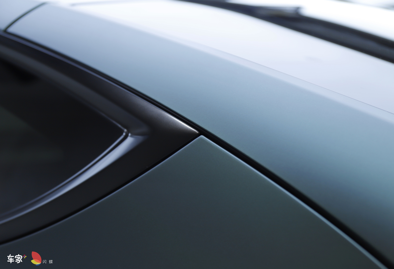 太喜欢这个颜色了，一张都没删，特斯拉ModelY 幽灵金属墨绿