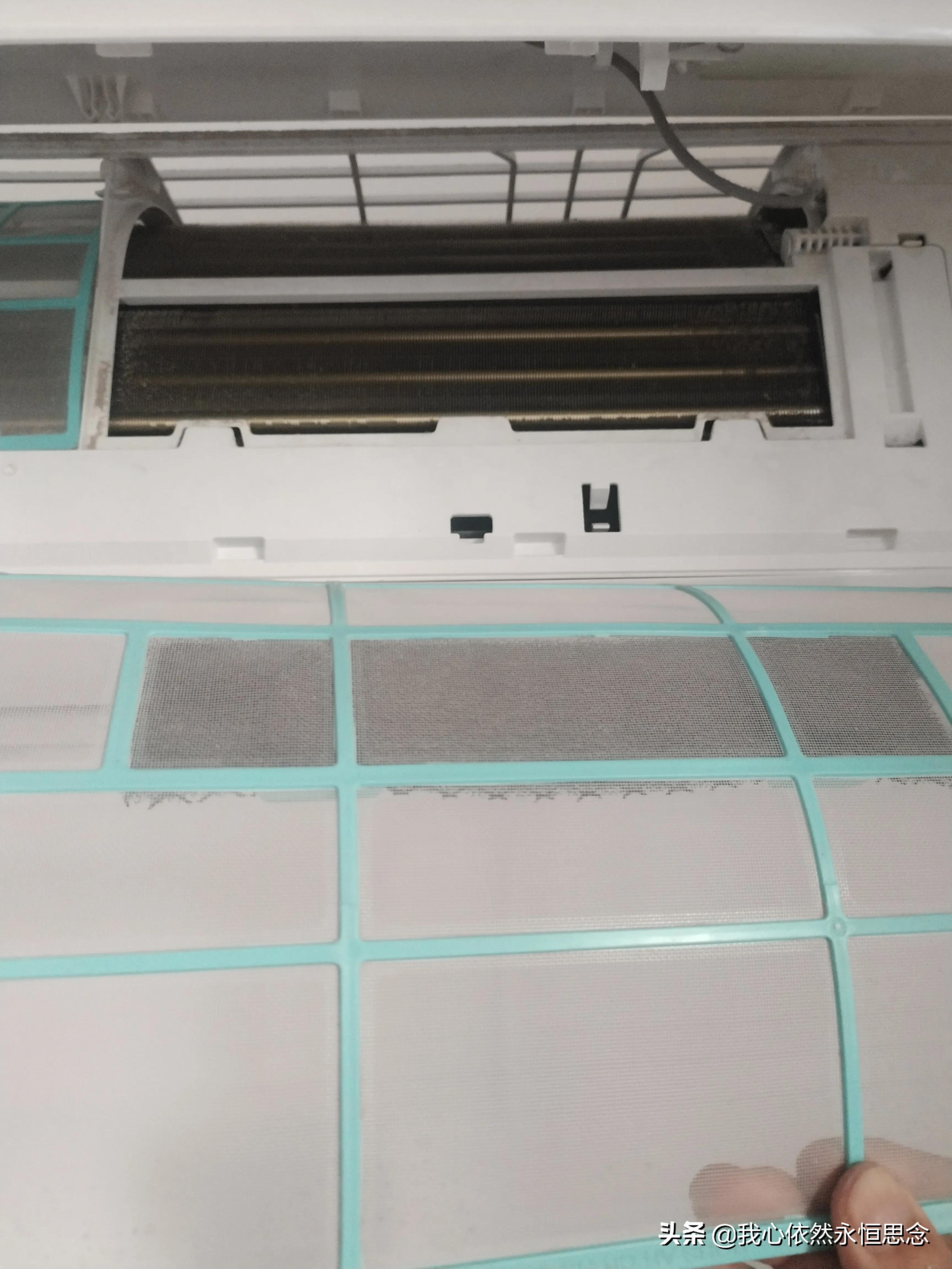 自己清洗家里空調(diào)過濾網(wǎng)，三分鐘輕松搞定