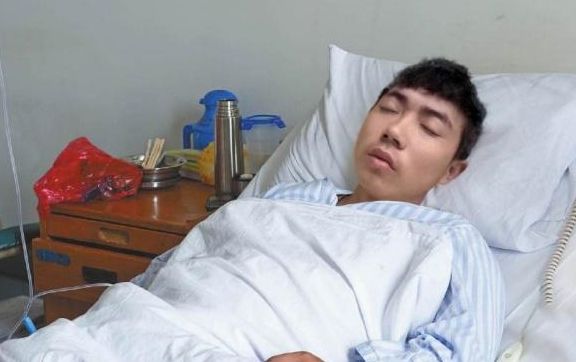 2011年，安徽卖肾买苹果手机的高中生，获赔百万，生命步入倒计时