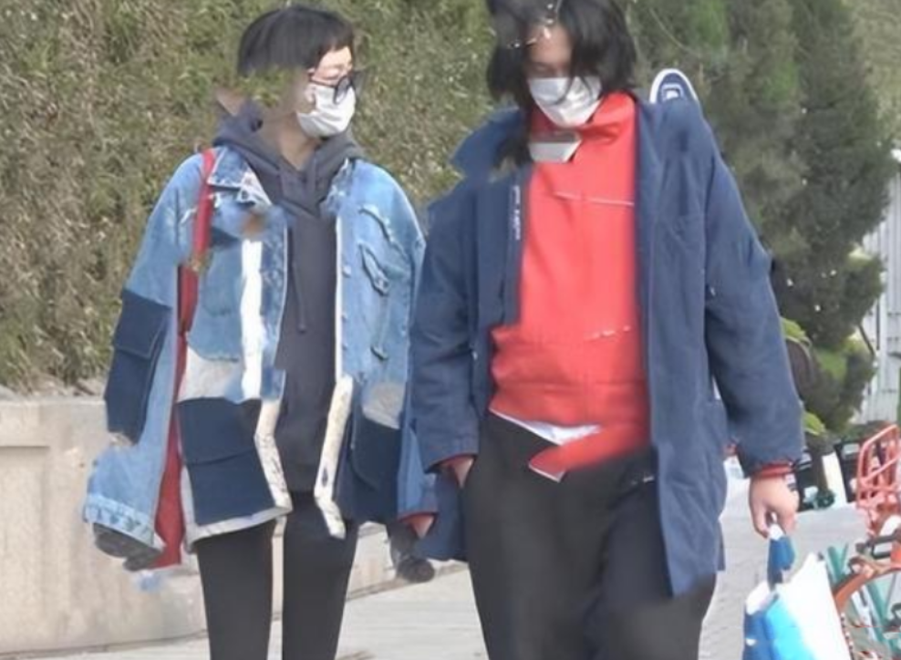 王傳君齊溪隱婚？兩人帶娃現身機場，女方離過婚孩子父親成謎
