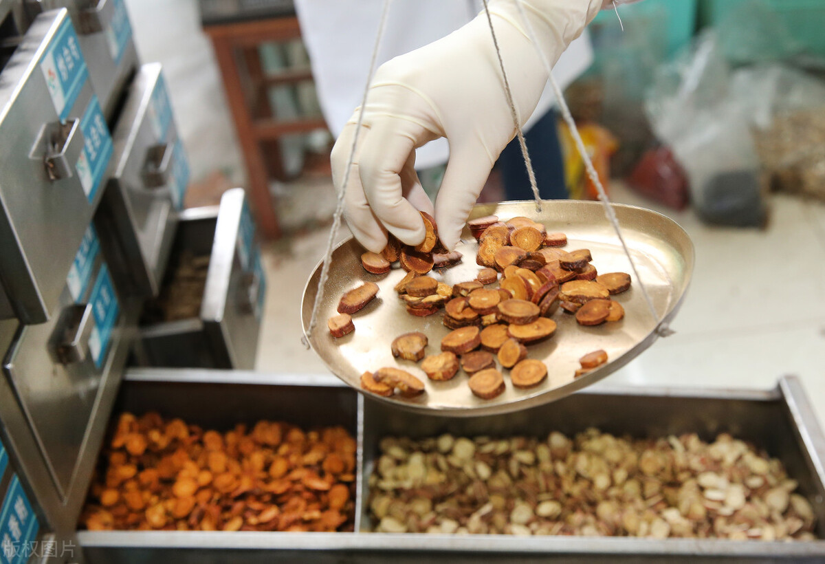 高三学生，压力大，肝郁脾虚口疮复发？医生咋用柴芍六君子汤治愈