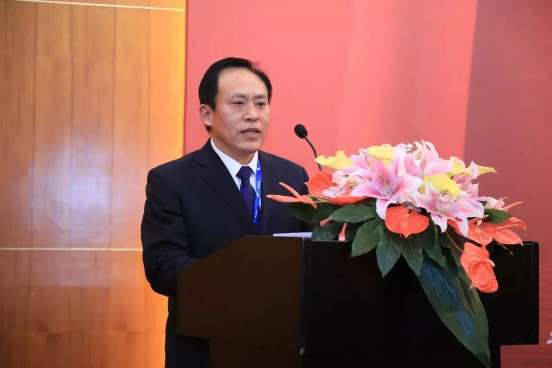 颠覆传统华校：海外华文教育的商业性与市场化趋势