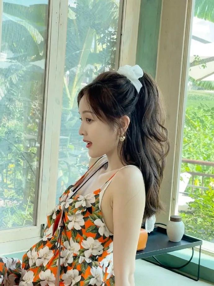 吴宣仪今日的私服解析，叙写清新凉爽的夏季日常！​​​