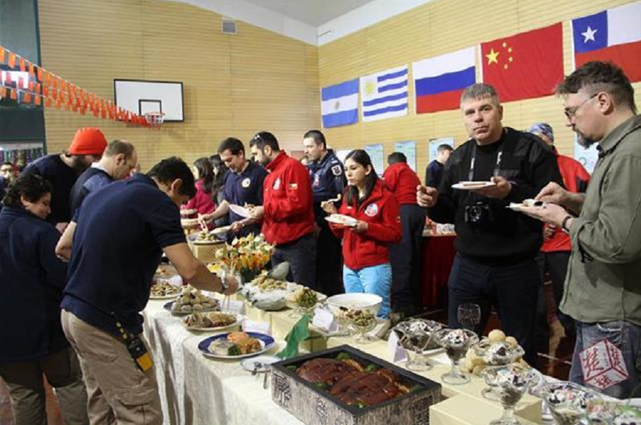 种菜真是种族天赋？中国医生在南极种菜，把邻国队员“馋哭”了