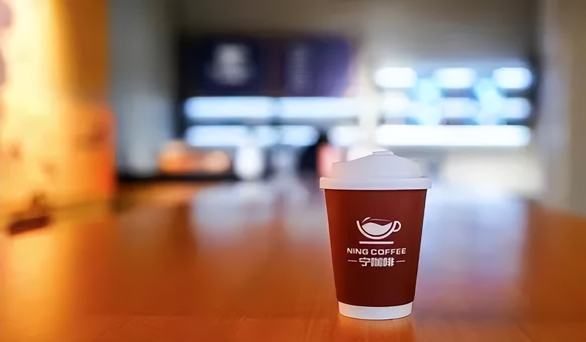 7000多家店的李宁跨界卖咖啡，借鉴“海底捞做美甲”？
