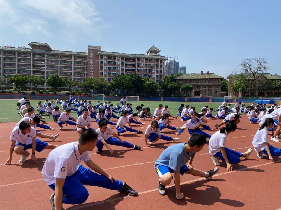 广州市真光中学组织师生回校进行核酸检测(图4)