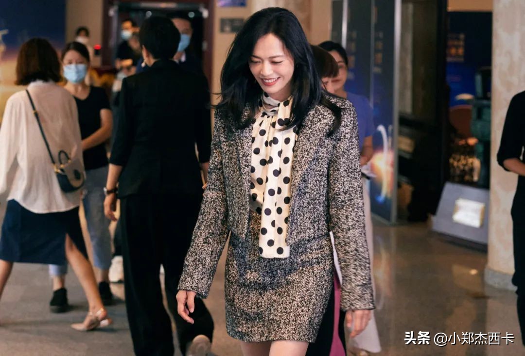 被毁容了还能翻盘？57岁的她才是真 • 传奇