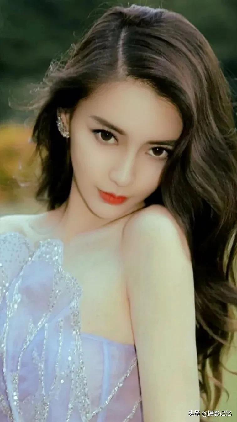 杨颖：冰肌雪肤