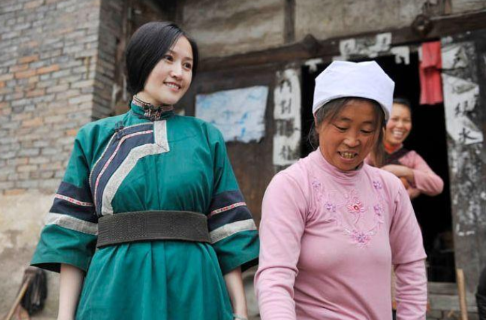 中国有67万“穿青族”人，至今没被纳入56个民族，身份证很特别