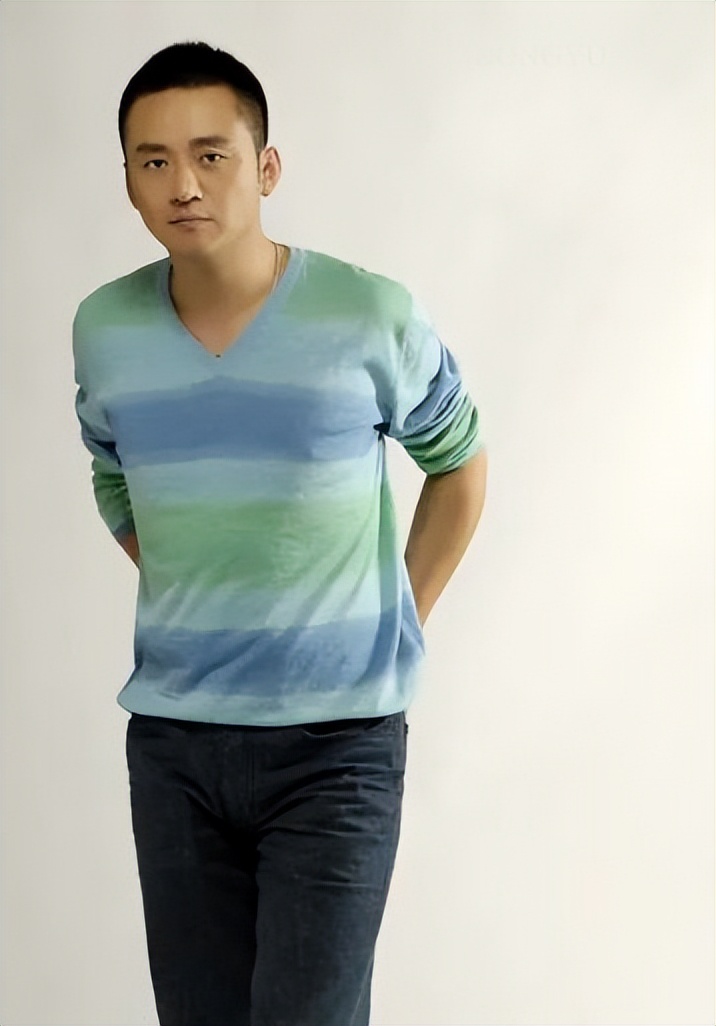 坎坷男星李坤霖：演配角走红，亲情和婚姻都有泪