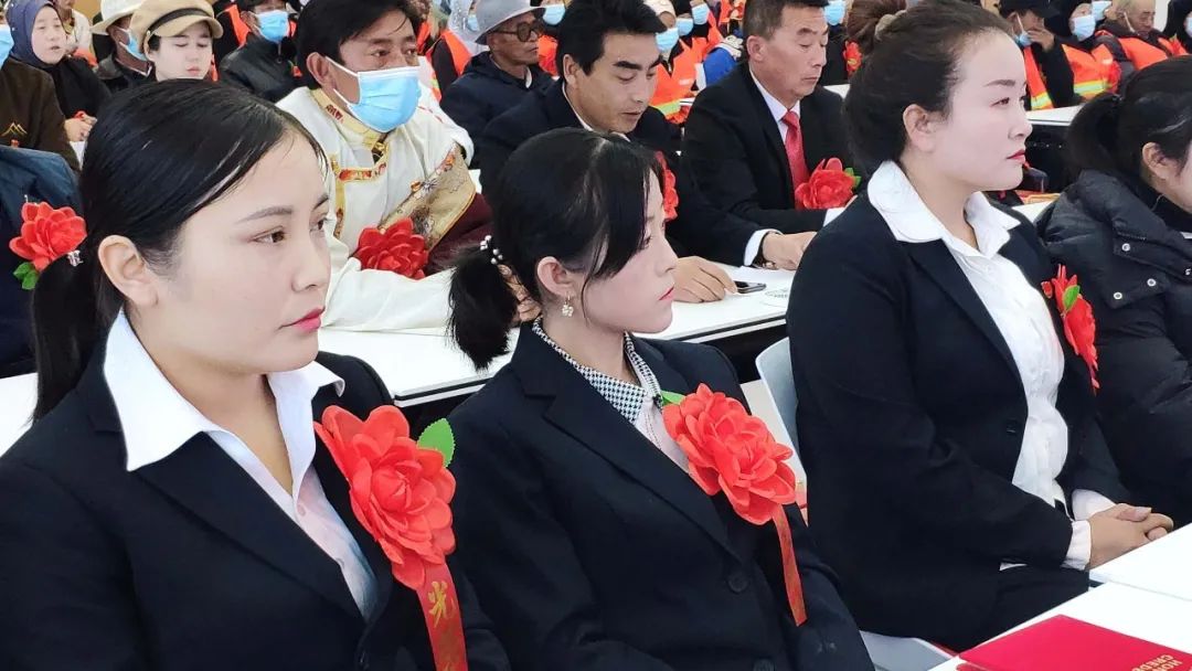 卓洛乡举行庆祝第112个“三八”国际劳动妇女节活动