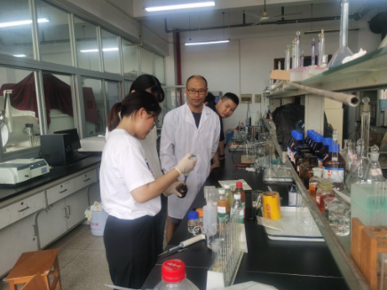 任职湖北名校，他解决废水处理难题，团队产生经济效益上亿元