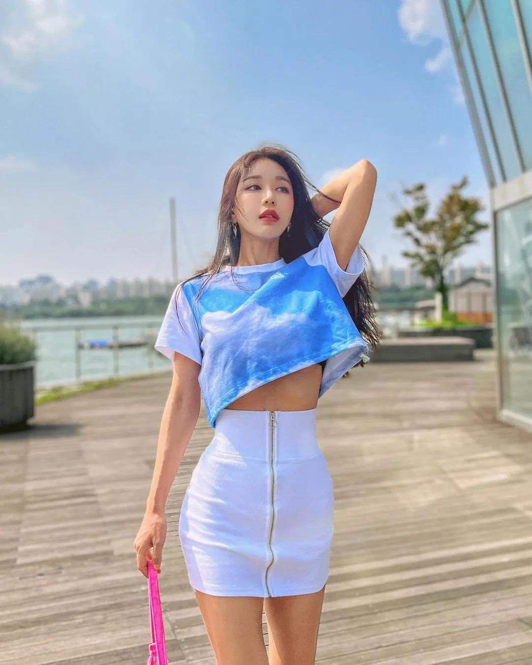 朴诗贤金世拉双人混搭