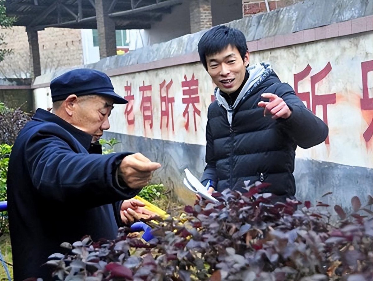 放弃美国百万年薪，回国当村官拿1450月薪的“耶鲁哥”，后来怎样