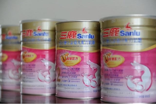 “乳业女皇”田文华，毁掉30多万婴儿，被判入狱如今怎么样了？