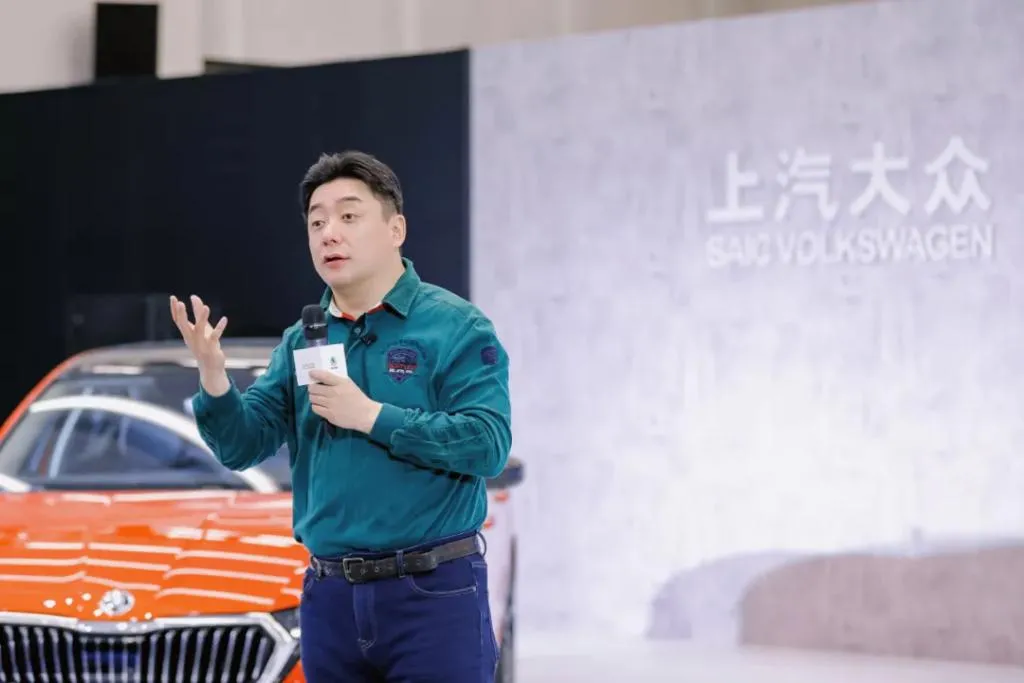 上汽大众为振兴斯柯达众志成城，俞经民送上寄语“卓然出众”
