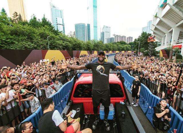 为什么很多中国人关注nba(篮协权威调查，中国球迷爱科比远超詹皇！湖人成最爱球队辽粤上榜)