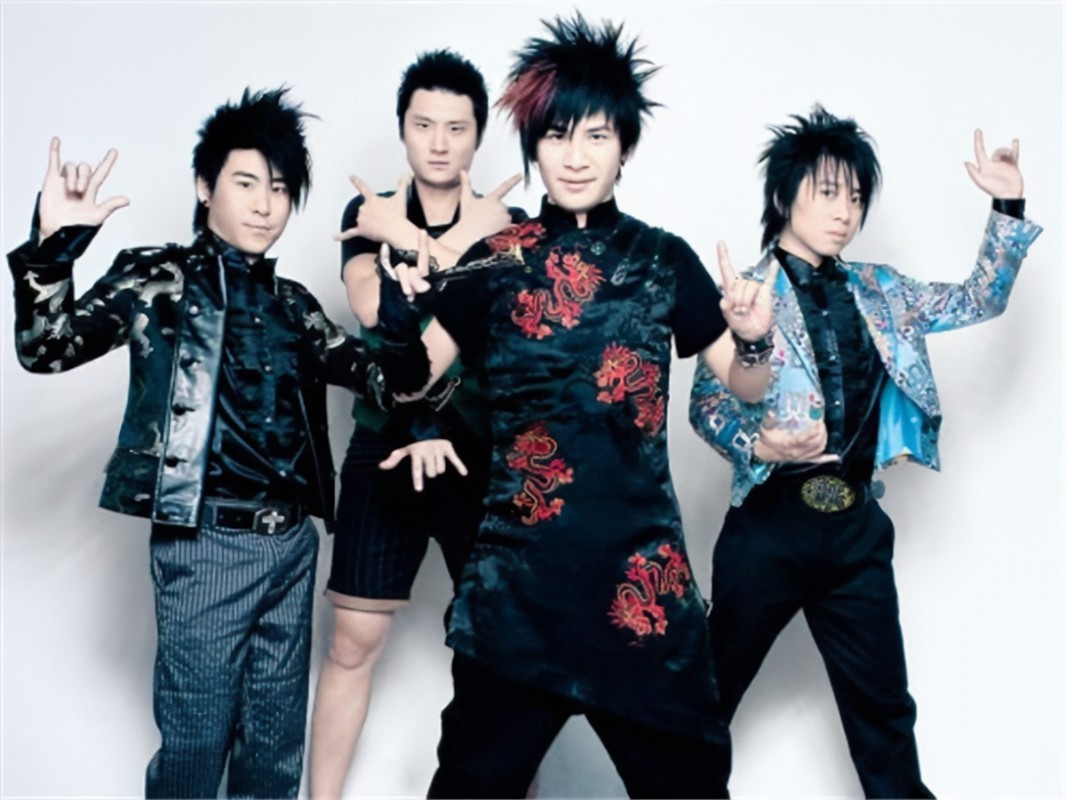 “红极一时”的组合：离婚，互泼脏水，利益不均，宁愿他们没遇见