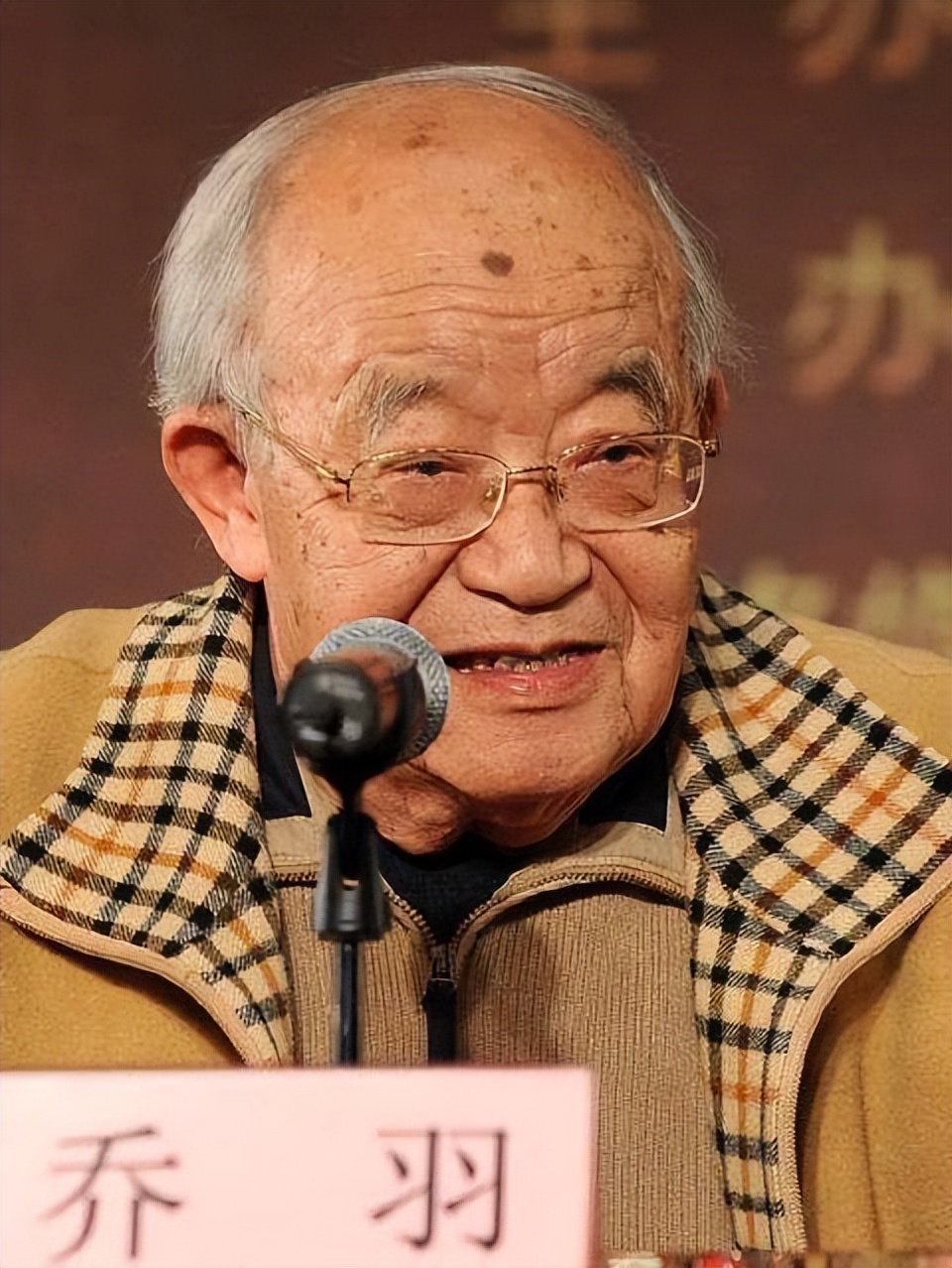 一个月内10位明星相继去世，最年轻的还未结婚，每一个都令人不舍