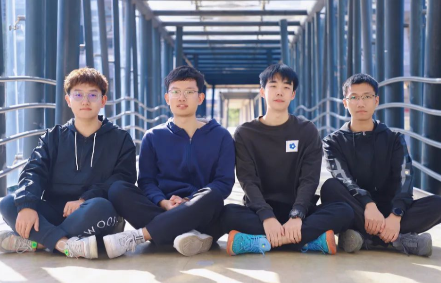 中南大学学霸寝室“不一般”，4人挣20万奖学金，毕业后一起直博