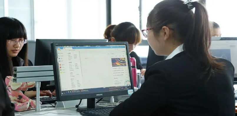 “坑惨”应届生的5个专业，就业率垫底，985大学也拯救不了