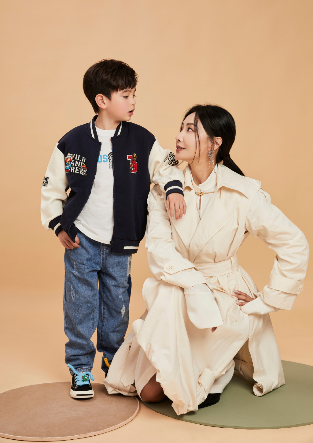 吴奇隆前妻分享亲子照，女儿和儿子乖巧可爱，向老公表白超浪漫