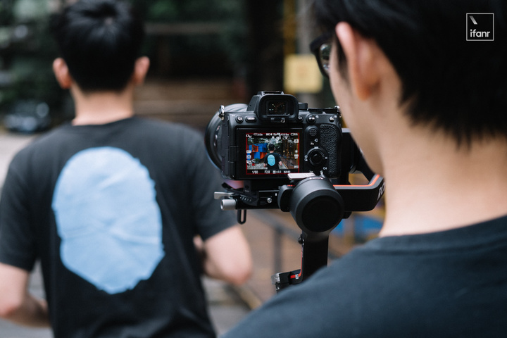 DJI RS3 体验：变强了？变得更好用了