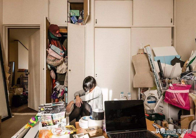 二次元宅女群體增多，為何她們寧願躲屋裡看動漫，也不願談戀愛？