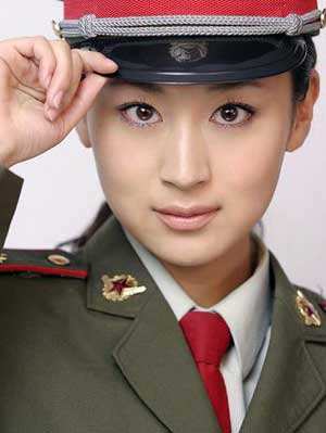 三八妇女节主题诗词8首，谁说女子不如男，巾帼力顶半边天