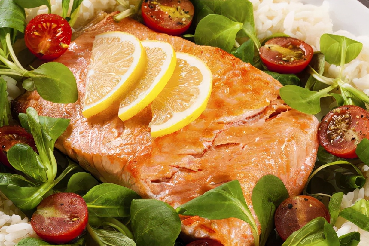 13种有助于诱导癌细胞凋亡并提高抗癌疗效的食物