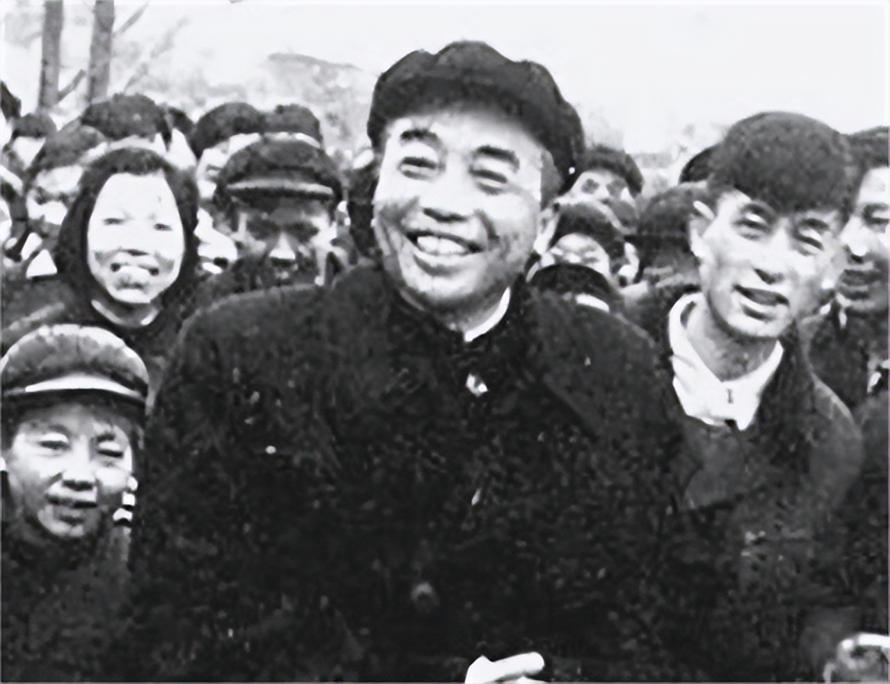 ���й��վ��״κ�ը���������Ϊ��˵���������������˸ɵġ���