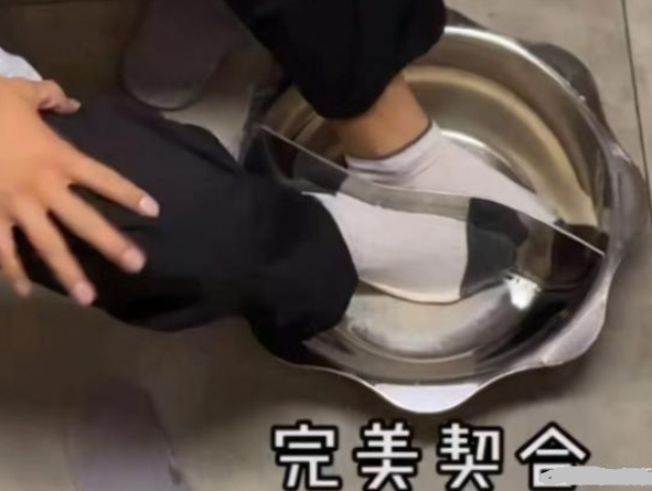 大学封校期间，大学生们在宿舍的神操作，一个赛一个“沙雕”