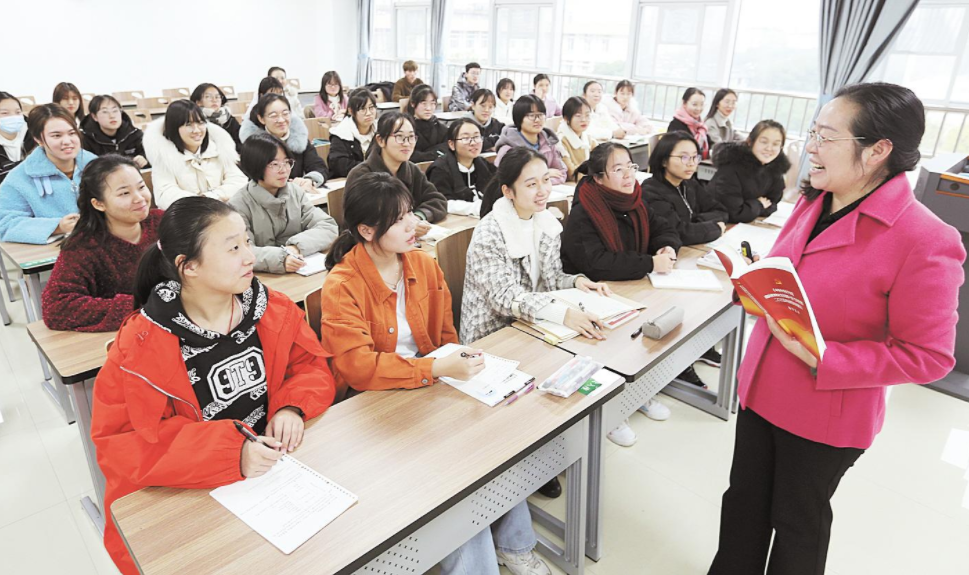 男大学生饭卡丢失，找回后被盗刷 500元，他的反应叫人心疼