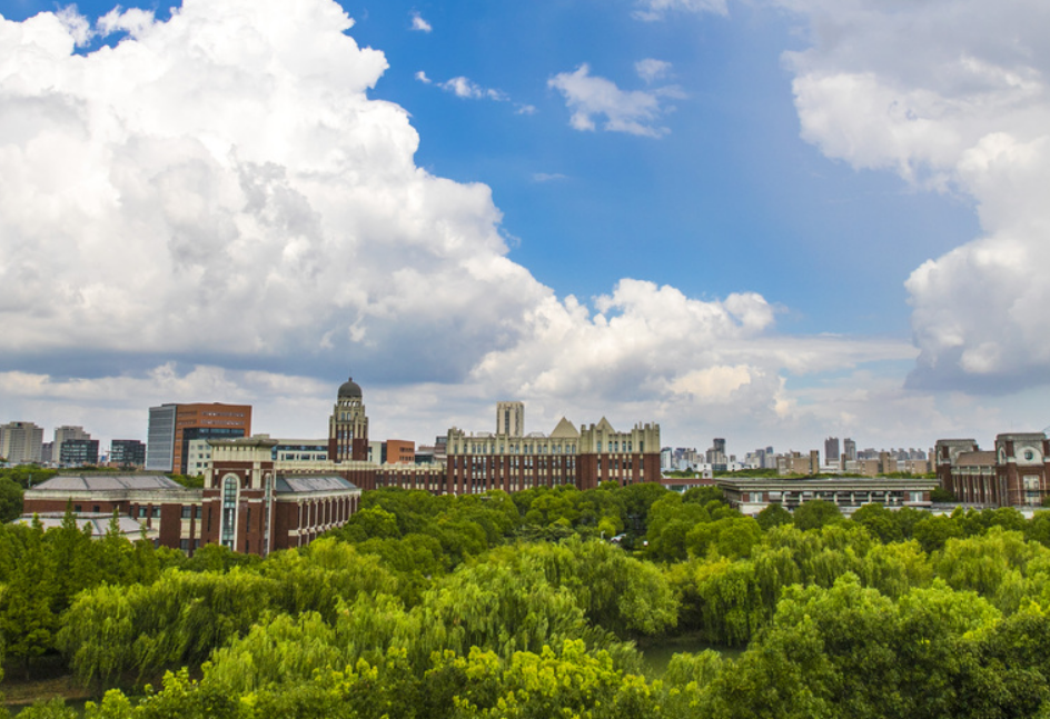 中国政法类大学名单一览：能考上靠前的院校，就业“很有保障”