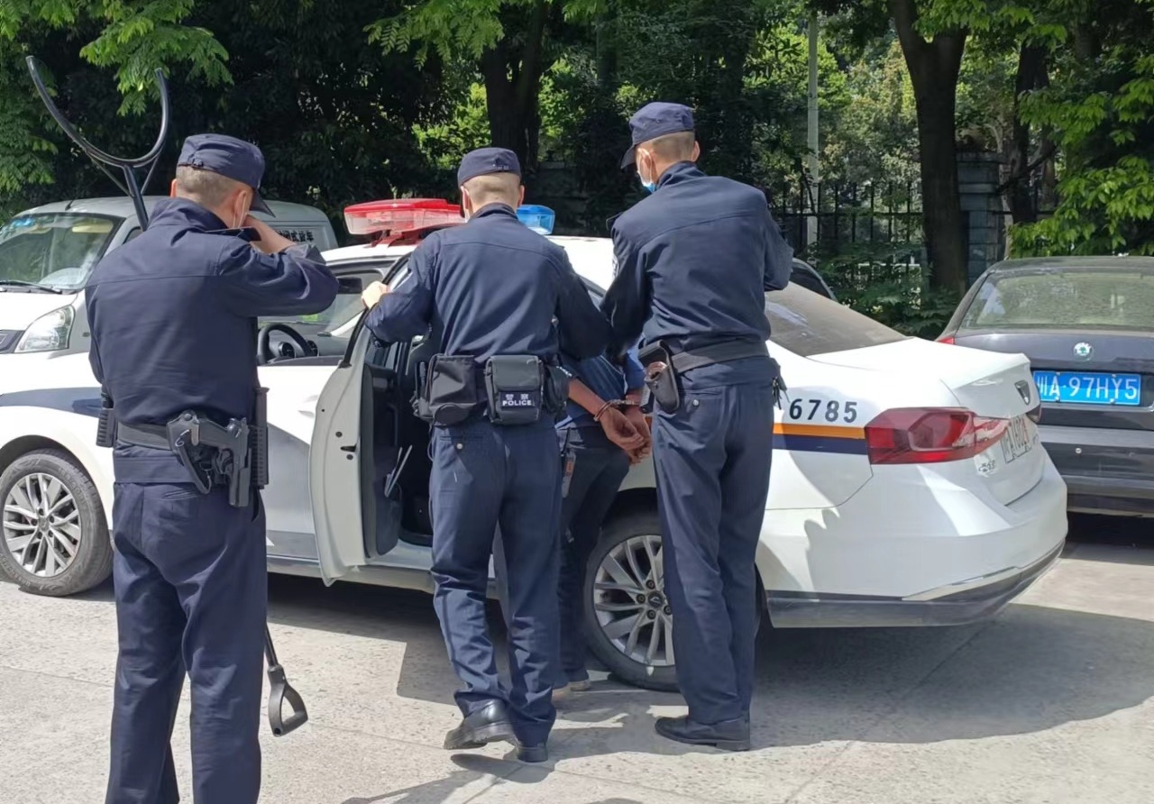 �۷ɼ��� | �³�������˾Ĳ��ͬ־���ڵ�������ְ����