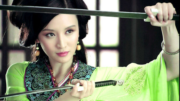 考古！张萌“环球小姐”时期的颜值，比现在好看多了