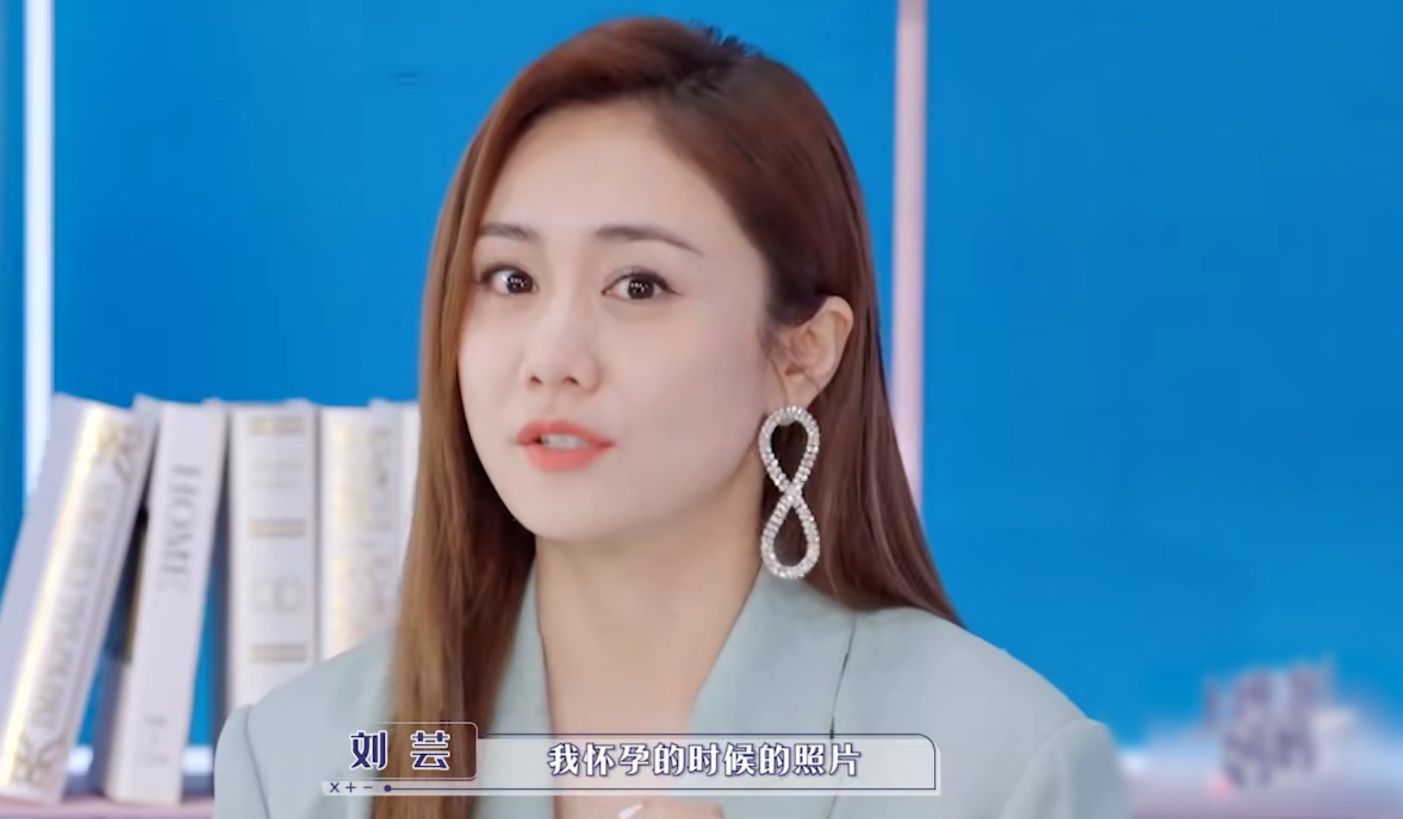 新剧遭换角、高龄拼四胎、肚皮都是针眼...女星怀孕各有各的心酸