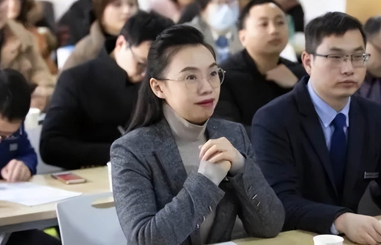 “一个月工资一年花不完”?91岁北大教授自曝退休金，网友酸了