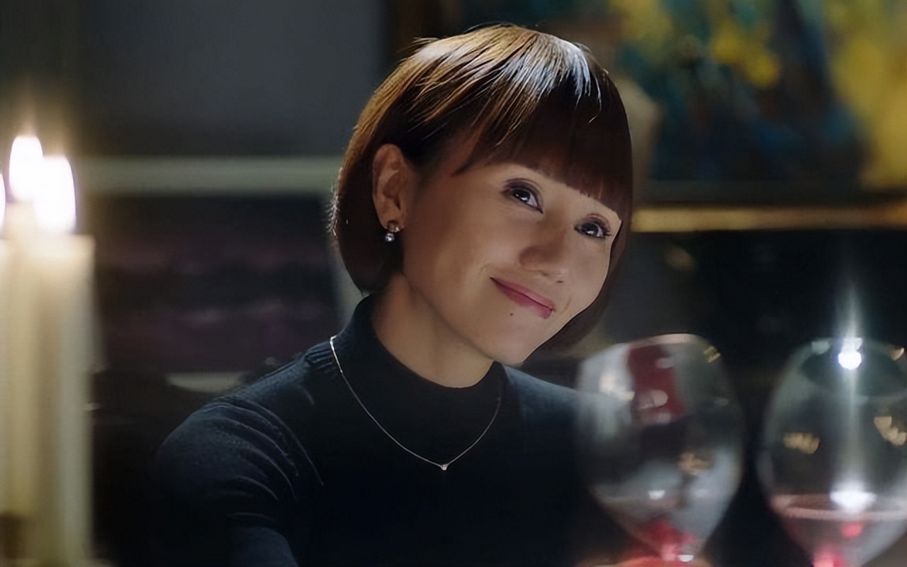 同样饰演职场女精英，把陈数、姚晨和杨颖放在一起，差距就出来了