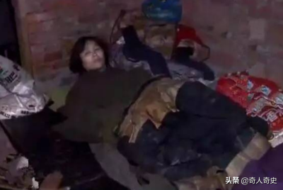 1995年，四川一女大学生被120元卖给55岁老头，却跟牲口住了17年