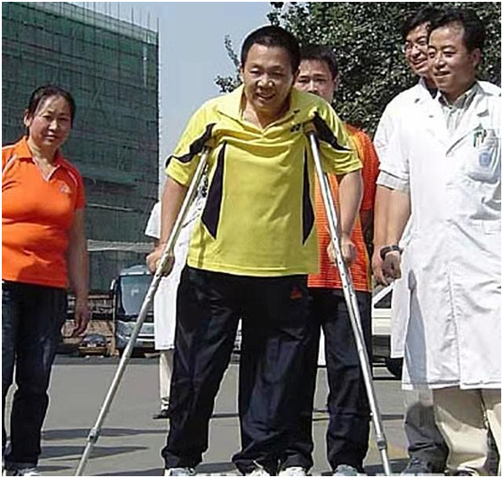 “半截人”彭水林：身体因车祸只剩78厘米，“重生”后回报社会