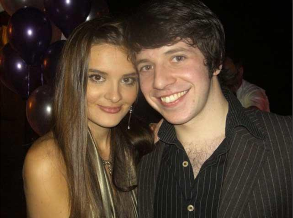 日本小伙杀人后边逃亡边整容，2年后落网，因太帅被无数少女追捧