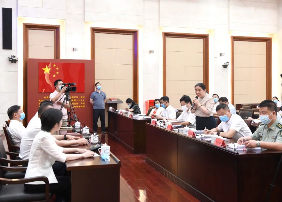 市人大常委会就社会保障“一法一条例”执法检查开展专题询问