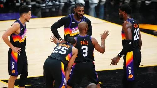 nba控卫球员有哪些(宝刀未老！保罗领衔，库里排第三，本赛季发挥最出色的十名控卫)