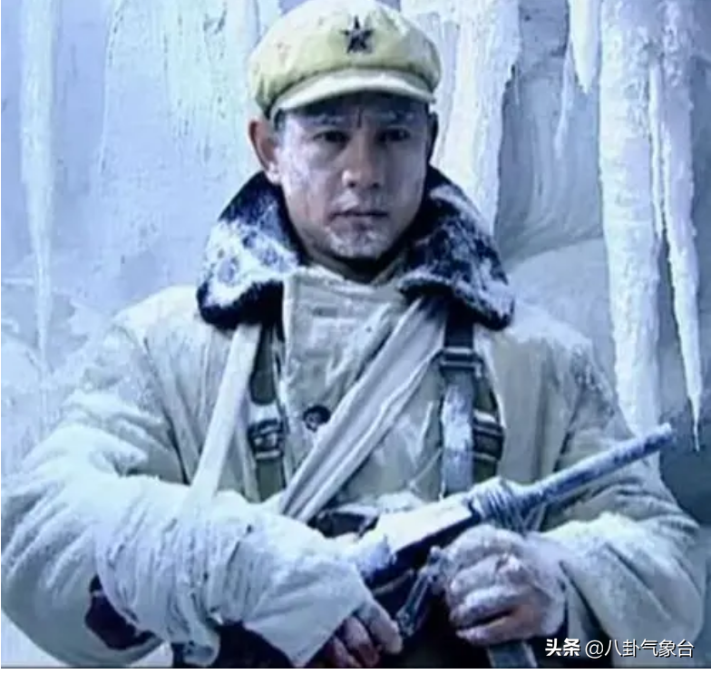 演员周浩东，27岁上北电，养父是他前行路上最大的支持