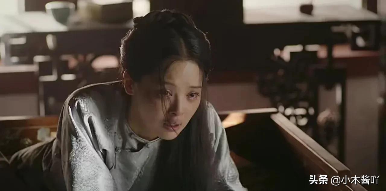 《如懿传》连生三子的金玉妍，最终还是被玉氏王爷丢弃，荒凉死去