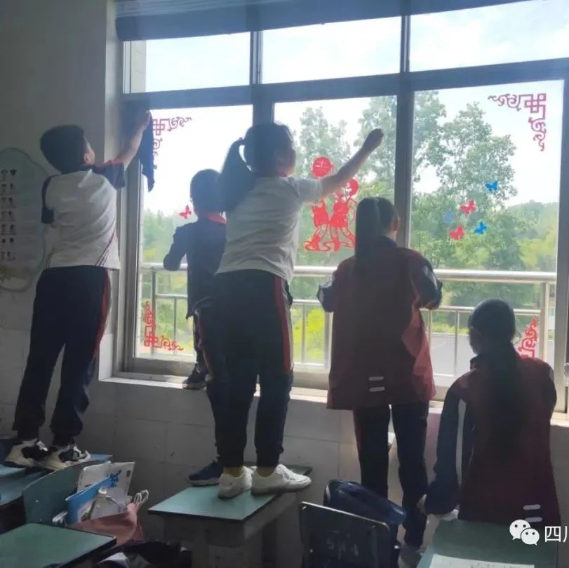 致敬最可爱的人——四川天府新区三星小学开展劳动实践周系列活动
