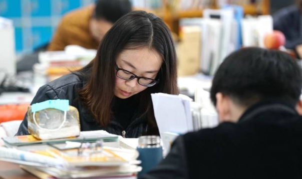 本科生和研究生的区别，4张图为你诠释真相，简直不要太真实